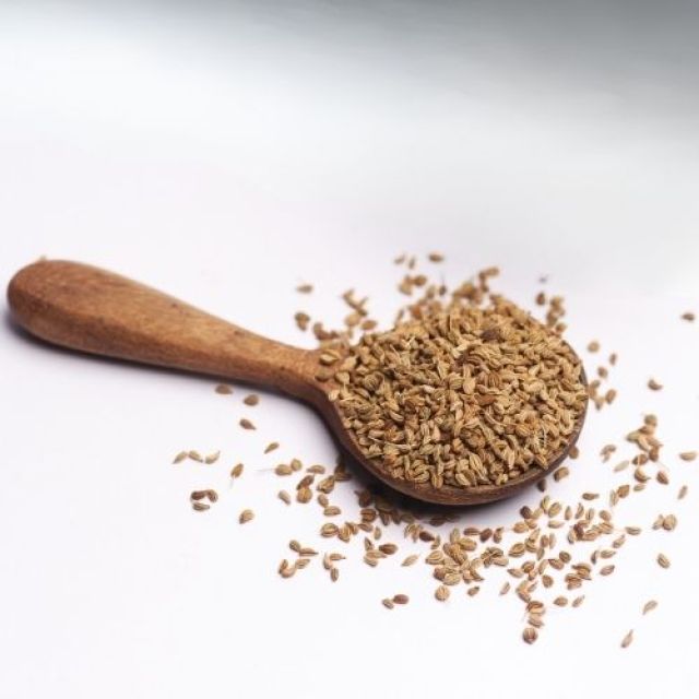 અજમો (Carom Seeds)